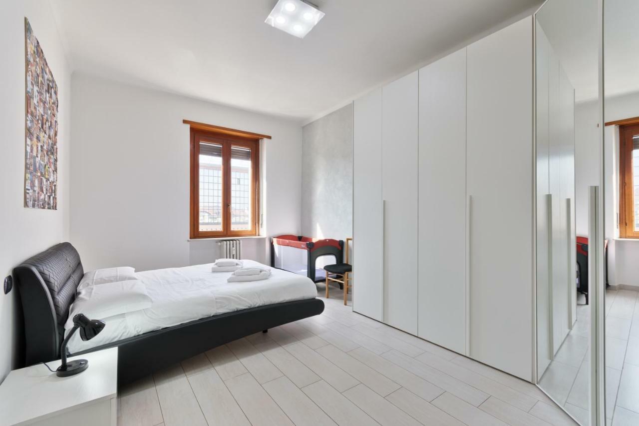 Torino Tribunale & Porta Susa Flat Apartment Exterior photo